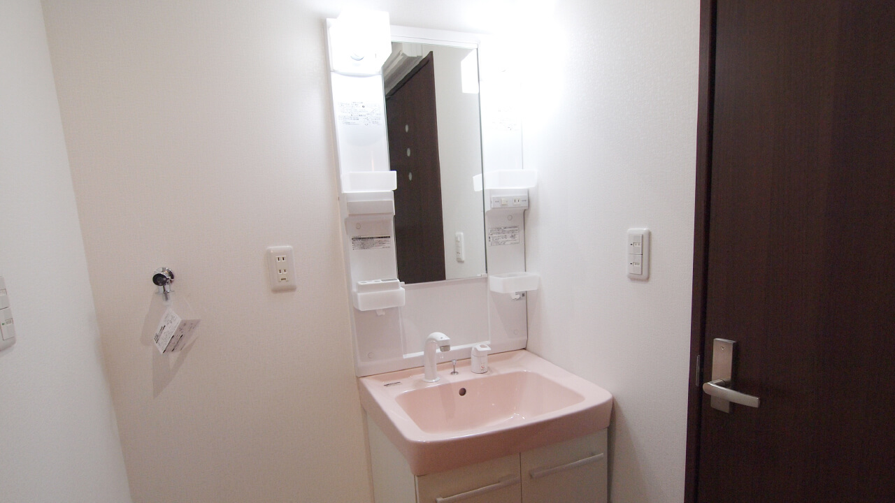 アパート内観、洗面台の写真