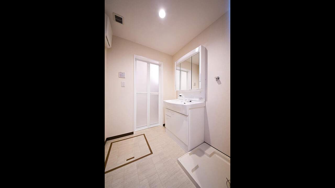 アパート内観、洗面台の写真