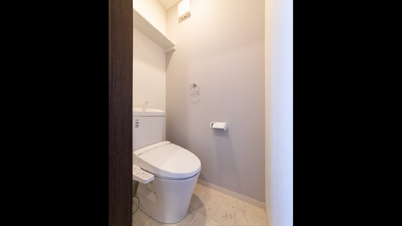 アパート内観、トイレの写真