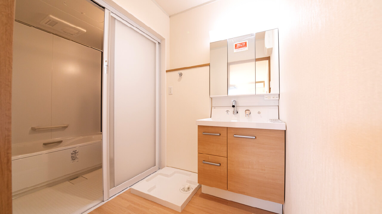 アパート内観、洗面台の写真