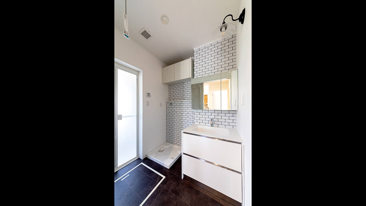 アパート内観、洗面台の写真