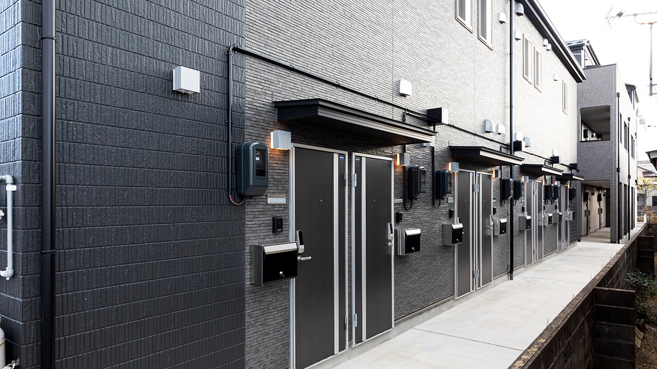 写真：アパートの外観